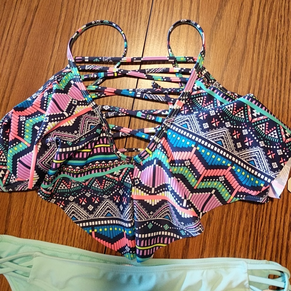 Swim suit - Picture 2 of 7